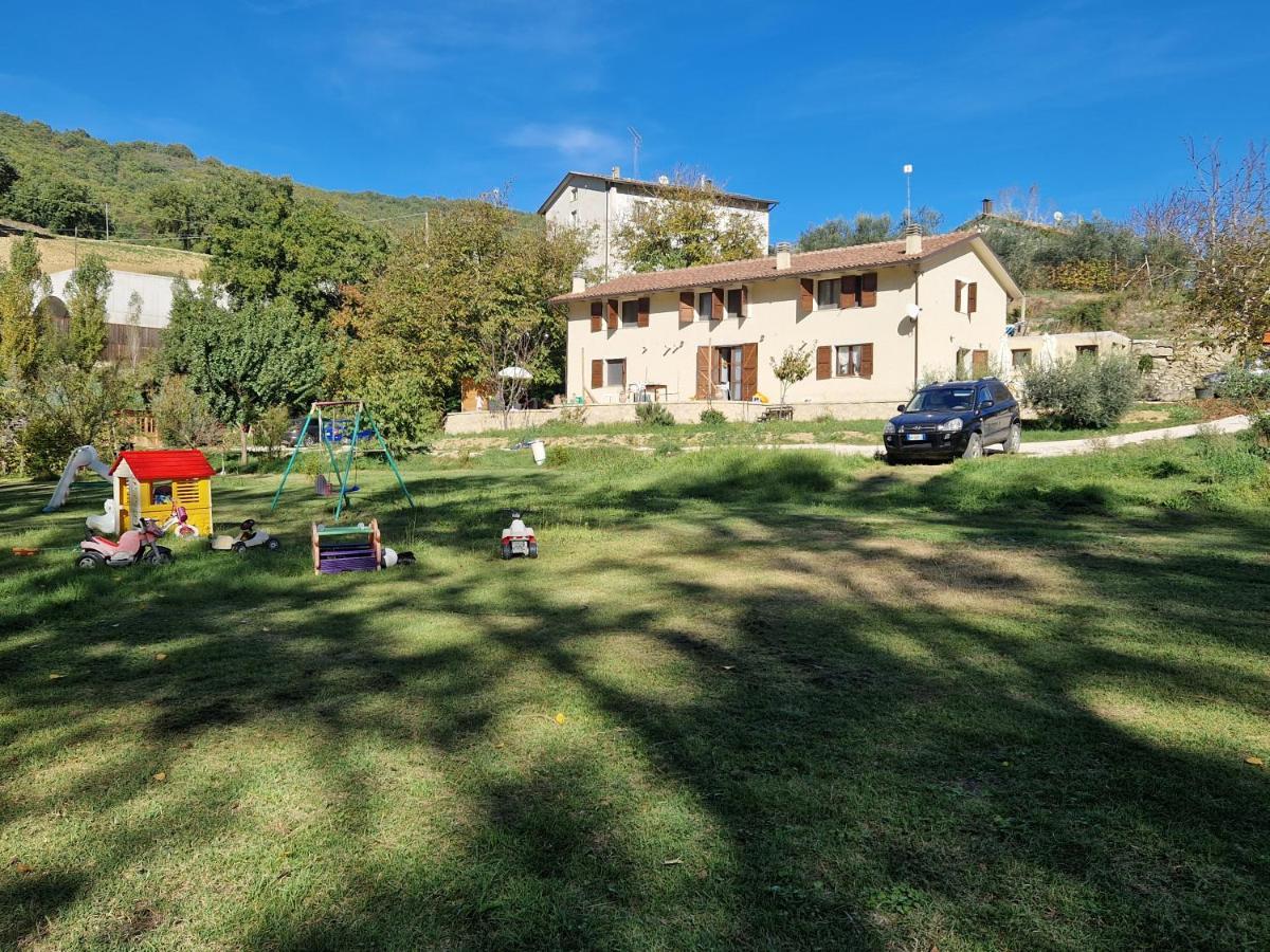 Casa Tra Assisi E Perugia Villa Pianello  Kültér fotó